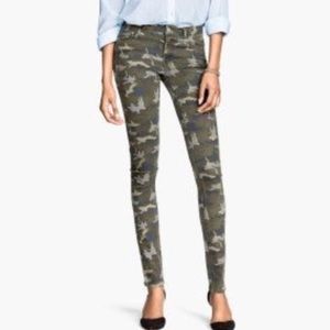 H&M Perfect Camouflage Skinny Jeans